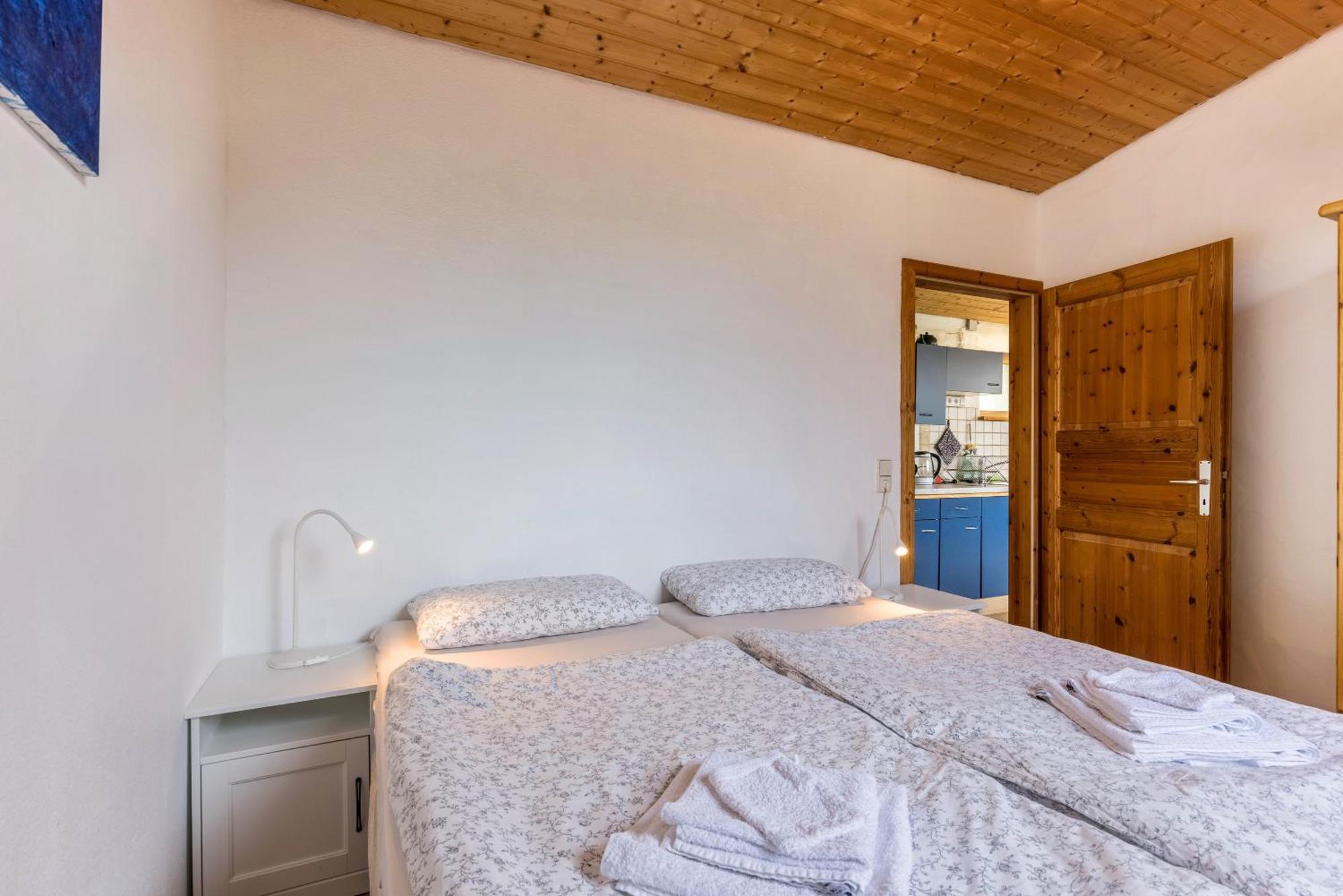 Ferienwohnung Am Samuelstein Bad Urach Extérieur photo