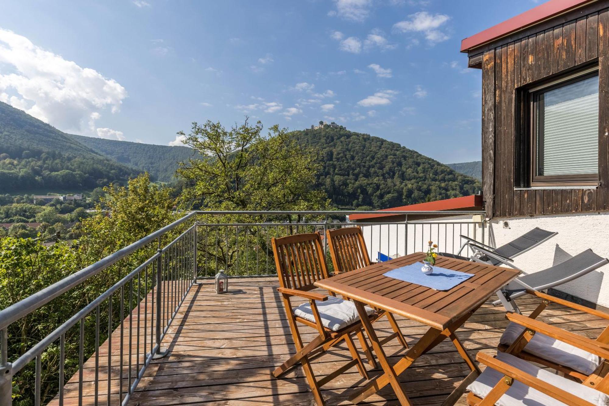 Ferienwohnung Am Samuelstein Bad Urach Extérieur photo